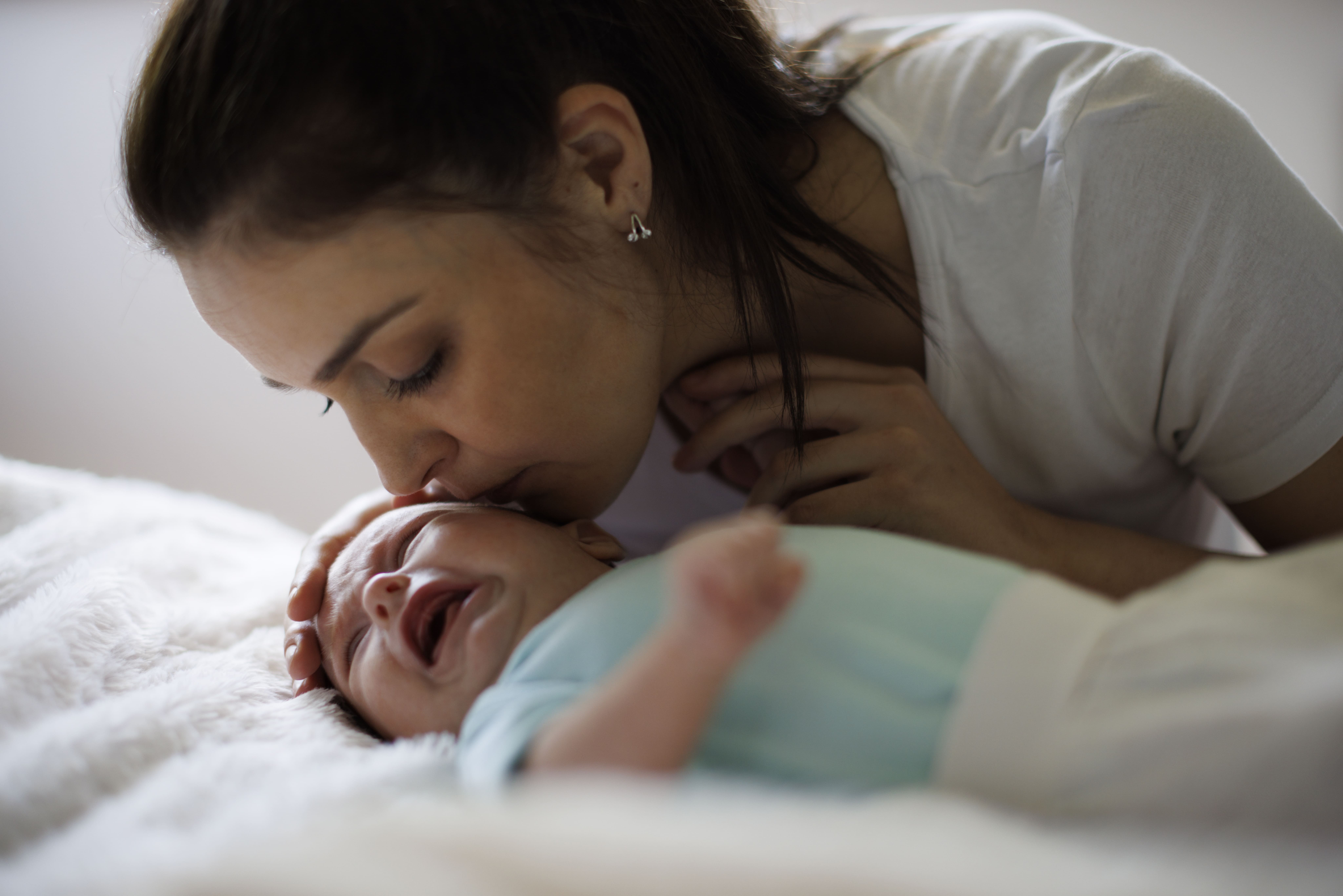 寶寶打噴嚏時，父母往往會擔心寶寶是否生病了，並考慮是否要帶寶寶去看醫生。